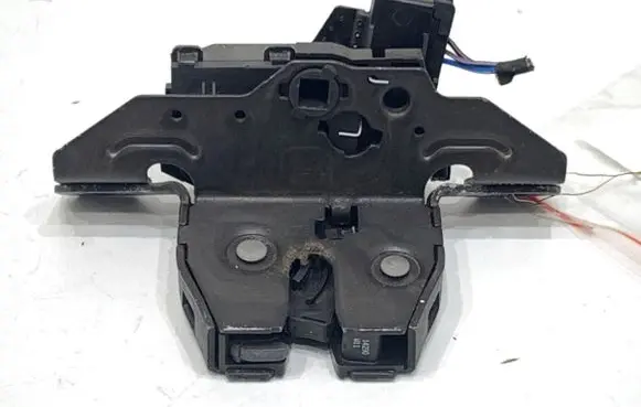Opel Zafira C Tailgate exterior lock 