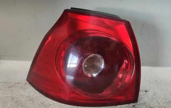 Volkswagen Golf V Rear/tail lights