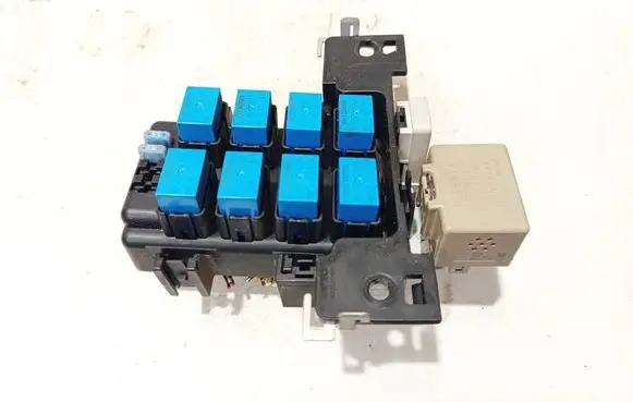 Subaru B9 Tribeca Fuse box set e11020100