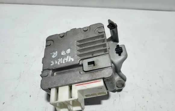 Toyota Yaris Power steering control unit/module 896500D110 1129001331 6900001067