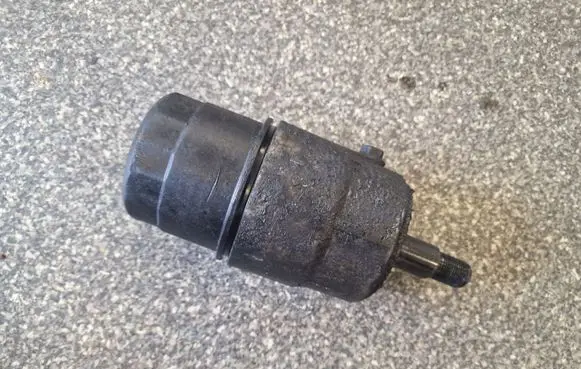 KIA Magentis Oil filter cover 