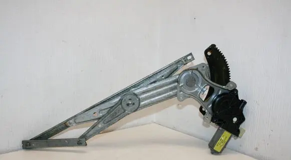Nissan Note (E12) Front door window regulator with motor 827301HB1A 8P34332B 3036928A
