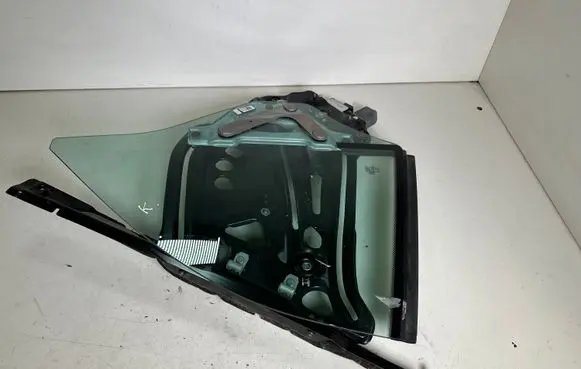 Audi A3 S3 8V Rear side window 8V7845297D