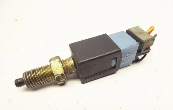 Nissan Serena Brake pedal sensor switch