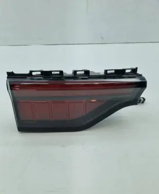 Jeep Grand Wagoneer Tailgate rear/tail lights 68342263AA 2D072121 10S3760