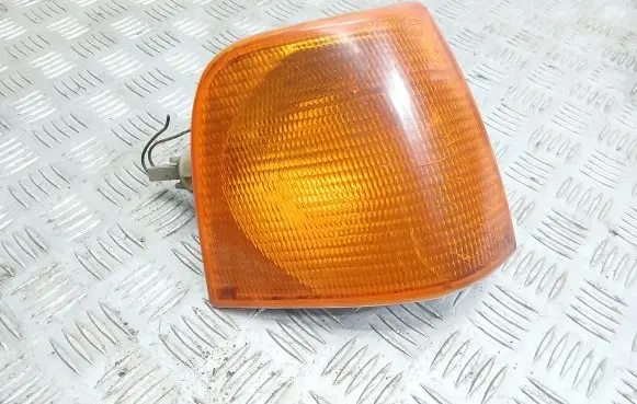 Audi 100 200 5000 C3 Front indicator light