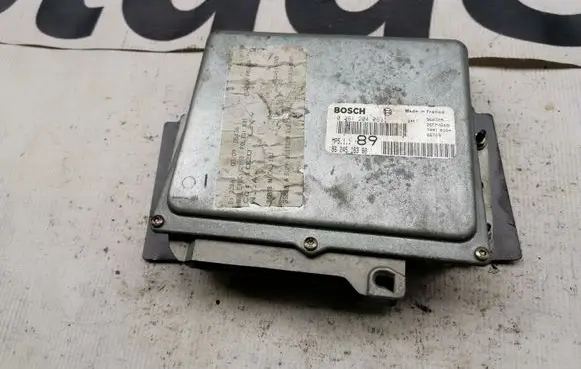 Peugeot 406 Engine control unit/module 9624518380 0261204063