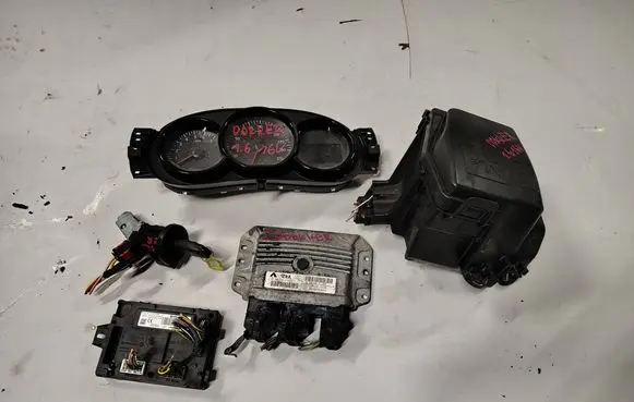 Dacia Dokker Engine control unit/module ECU 237104671R