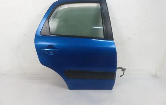Suzuki SX4 Rear door