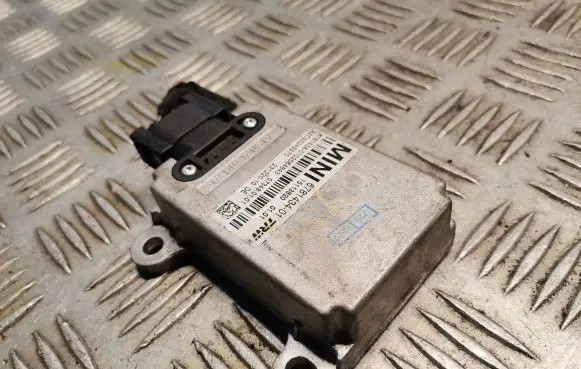 Mini One - Cooper Clubman R55 ABS wheel speed sensor 6781434