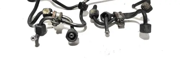 BMW 1 E81 E87 Fuel injector supply line/pipe 