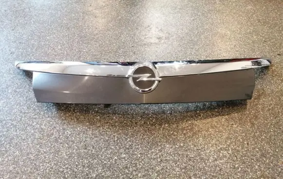Opel Insignia A Tailgate trim 461088395