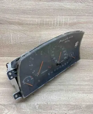 Mazda 626 Speedometer (instrument cluster) MAZDA626 1990YEAR FORPETROLLHD