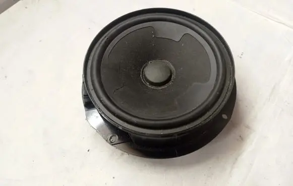 Volkswagen Jetta VII Rear door speaker 17A035710