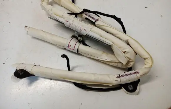 Roof airbag