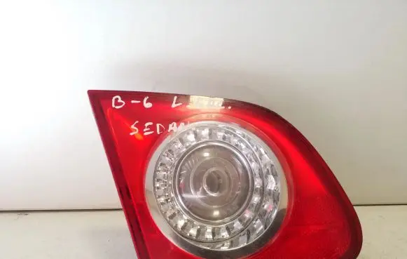 Volkswagen PASSAT B6 Tailgate rear/tail lights 273001