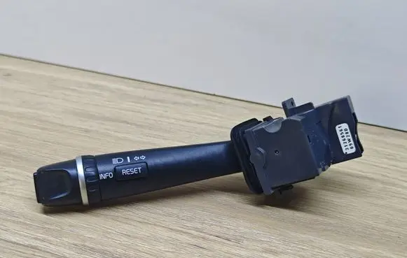 Volvo XC90 Indicator stalk 31268561