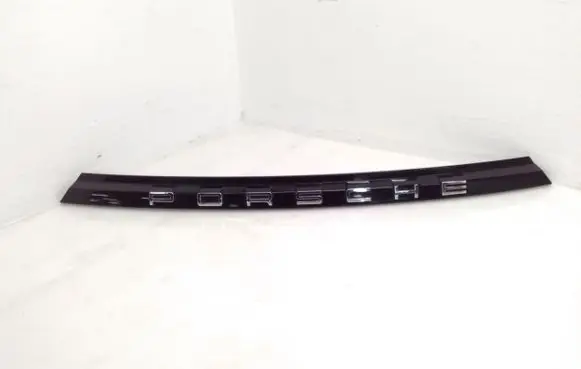 Porsche Panamera (971) Tailgate trim 971827044B