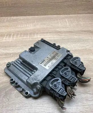 Nissan Primera Engine control unit/module ECU 8200391966 0281012769 WithPlug