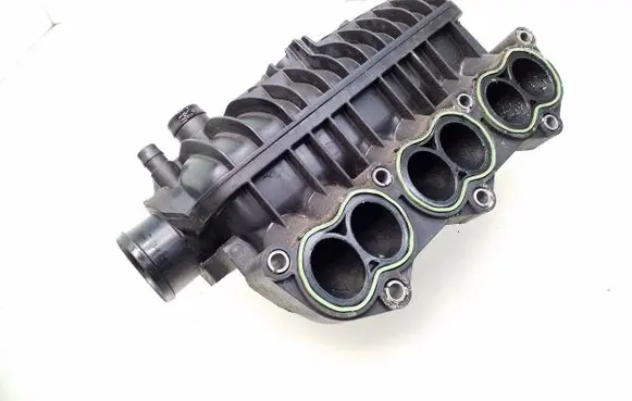 Ford Fiesta Intake manifold CM5G9424FA