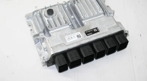 BMW X3 G01 Engine control unit/module 5A8F928