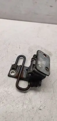 Audi A3 S3 8P Front door lower hinge 8e0831411B