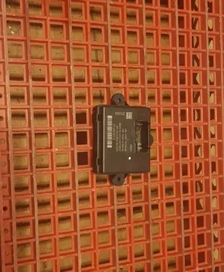 Volvo V60 Door control unit/module 31343873 7V6N14C006AC AV6N14C236AB