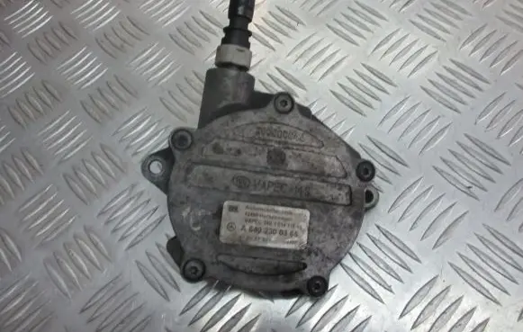 Mercedes-Benz A W169 Vacuum pump A6402300365
