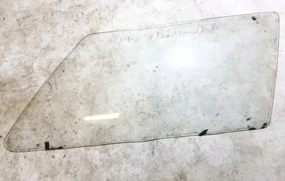 Volkswagen PASSAT B2 Rear side window
