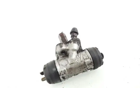 Toyota Yaris Rear brake caliper