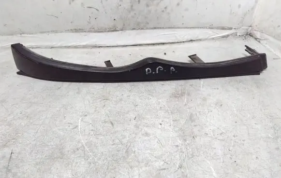 BMW 3 E46 Under headlight/headlamp trim 11460913