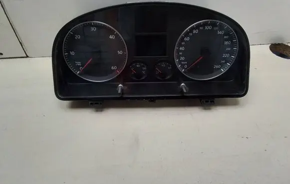 Volkswagen Touran I Speedometer (instrument cluster) 1T0920861A VWZ7Z0E1407721 V0020000
