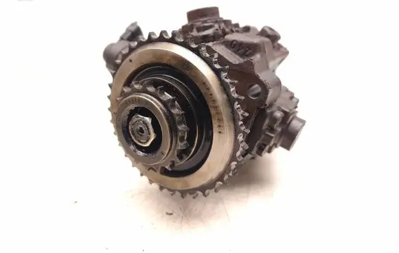 KIA Sportage Fuel injection high pressure pump 331002A420
