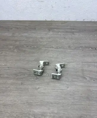 Skoda Octavia Mk3 (5E) Front door upper hinge 7N0831401A
