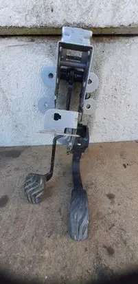 Mercedes-Benz Citan II Accelerator throttle pedal 180022038R