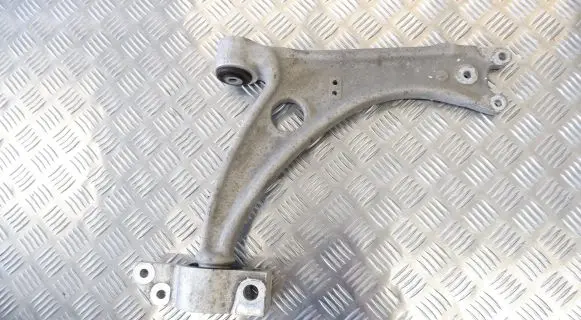 Audi Q3 8U Front lower control arm/wishbone 3C0153D