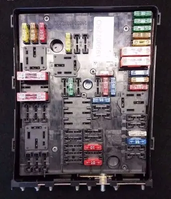 Volkswagen Golf V Fuse box set 1K0937124K