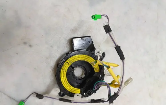 Chrysler Voyager Airbag slip ring squib (SRS ring) 525101843 84316124