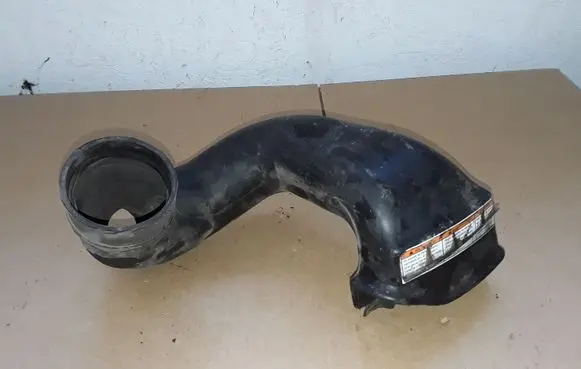 Suzuki Grand Vitara II Air intake duct part NOCODE