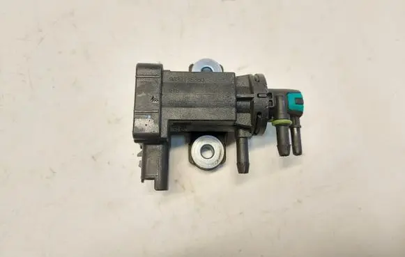 Opel Vivaro Turbo solenoid valve 9832135380JLK01