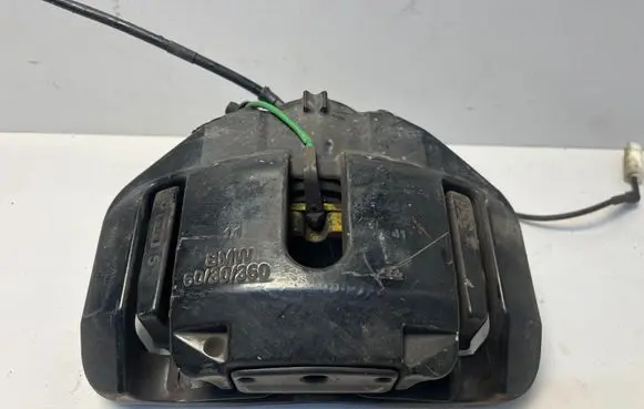 BMW M3 e92 Front brake caliper 2283361