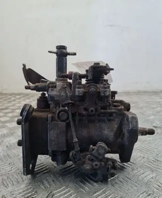 Volkswagen PASSAT B3 Fuel injection high pressure pump 068130081C
