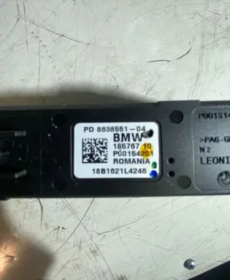 BMW 2 F46 Power management control unit 18576710 1998898 0ZP9L004