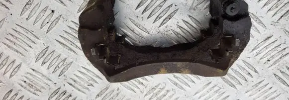 Suzuki Grand Vitara I Front Brake Caliper Pad/Carrier 