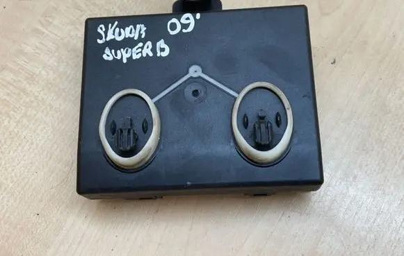 Skoda Superb B6 (3T) Door control unit/module 7N0959793A
