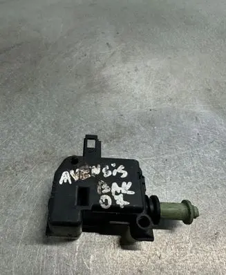 Toyota Avensis T250 Central locking motor 7703005011