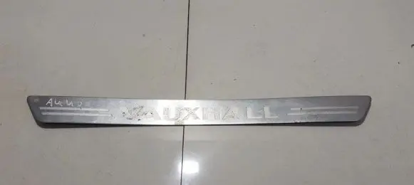 Opel Insignia A Front sill trim cover 13272116