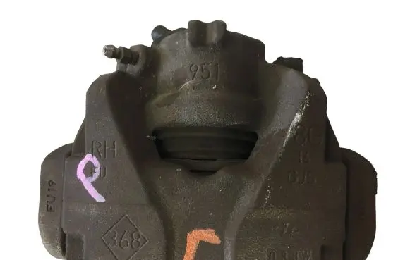 Renault Captur Front brake caliper 110004658R