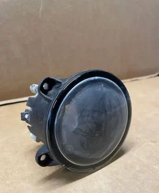 Land Rover Discovery 3 - LR3 Front fog light 0305061012 XBJ000080