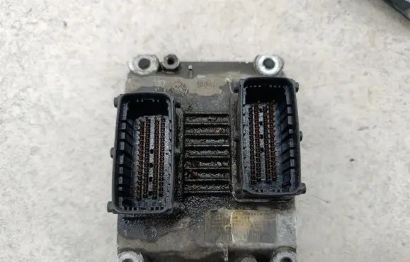 Lancia Thesis Engine control unit/module ECU 0261206654